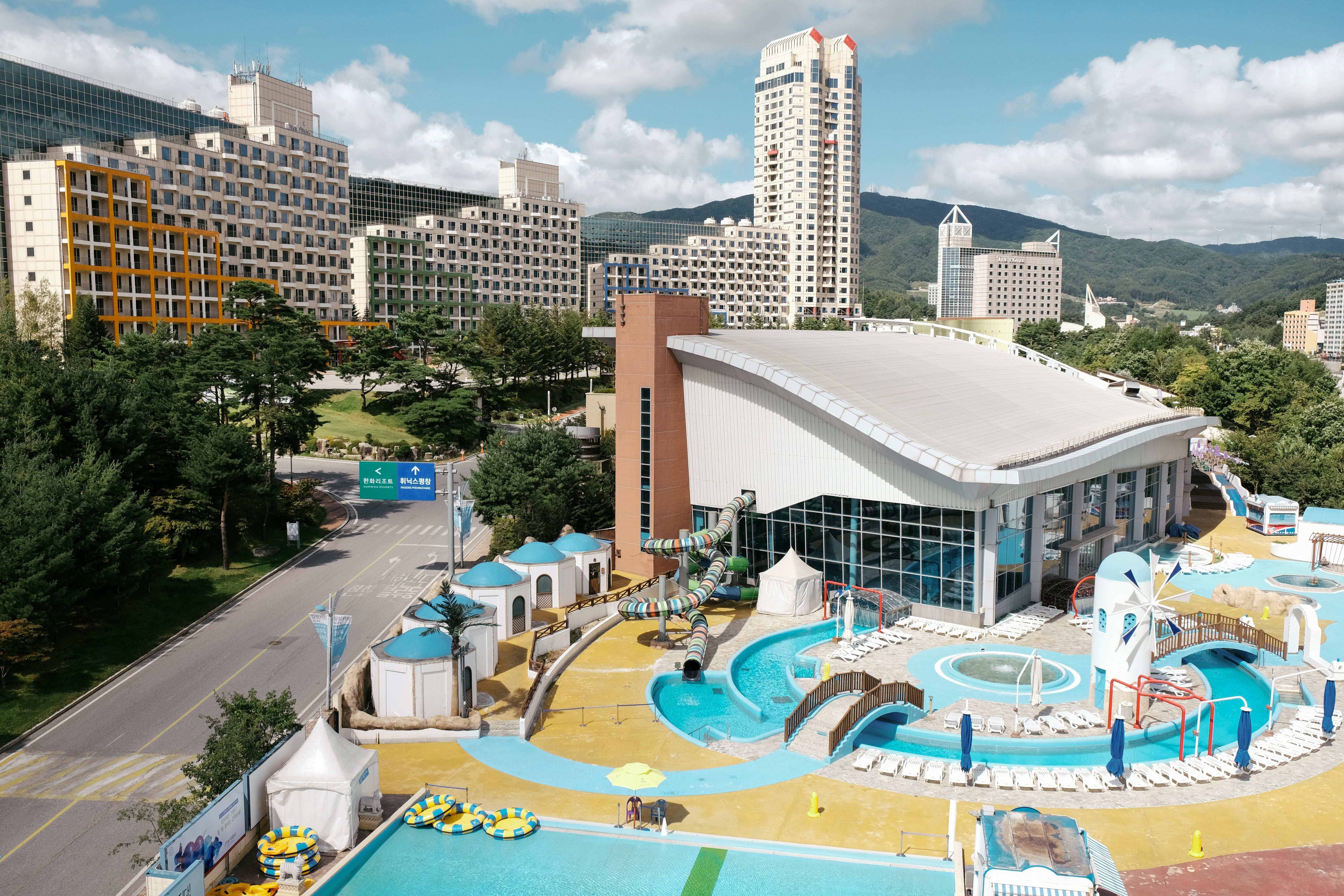 Phoenix Hotel 4*
